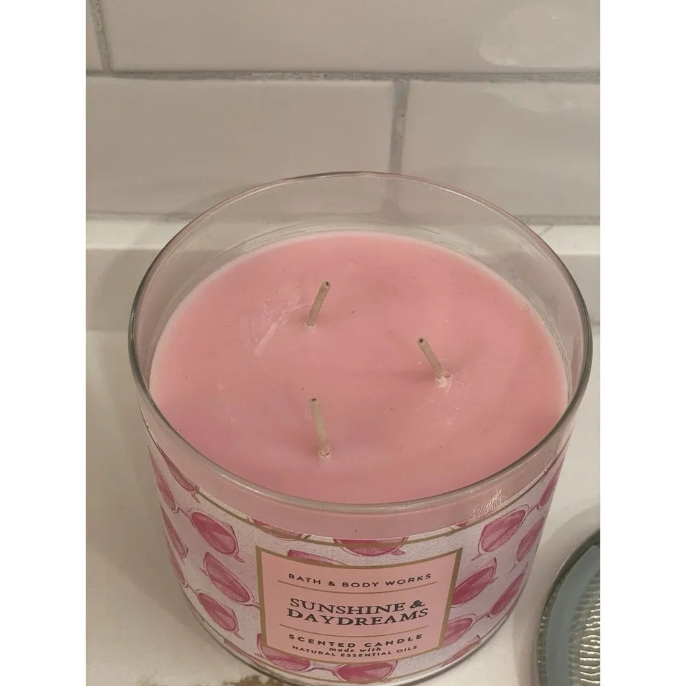 Bath & Body Works Sunshine &‎ Daydreams Scented Candle 3 Wick 14.5 oz Oils New